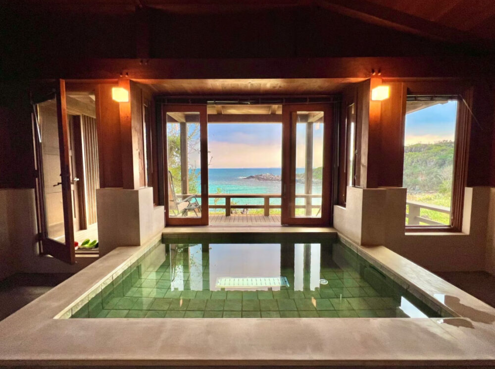 Private beach retreat Resort villa iki by ritomaruの浴場