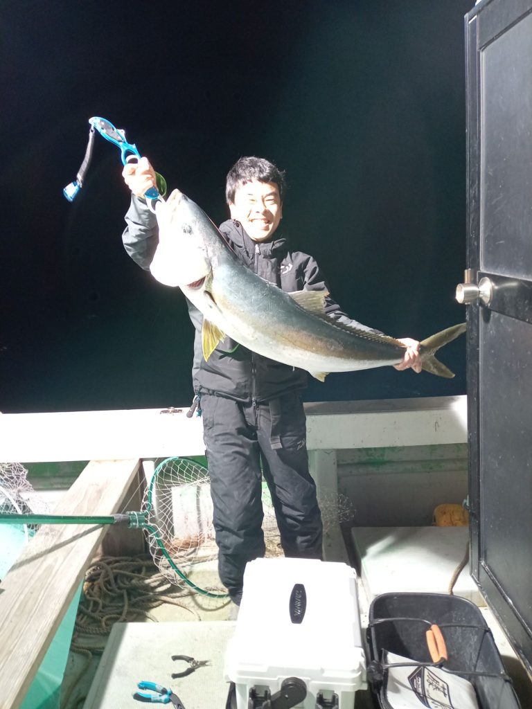 壱岐の遊漁船流星Ⅱで釣れた10キロ越えのヒラマサ